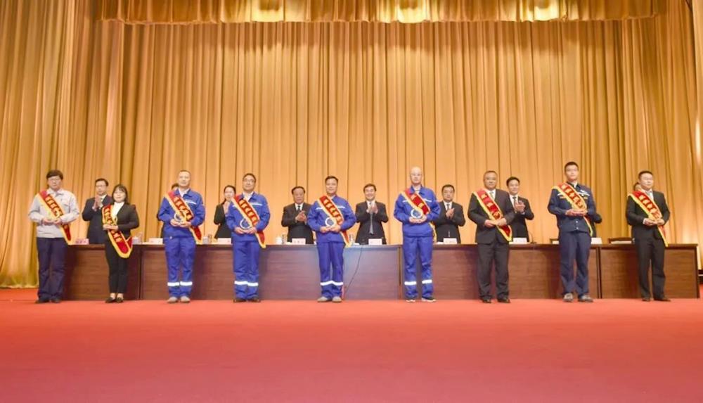 e1bf08e6225b48eba1ec9d2cc6be64a0.jpg e1bf08e6225b48eba1ec9d2cc6be64a0.jpg