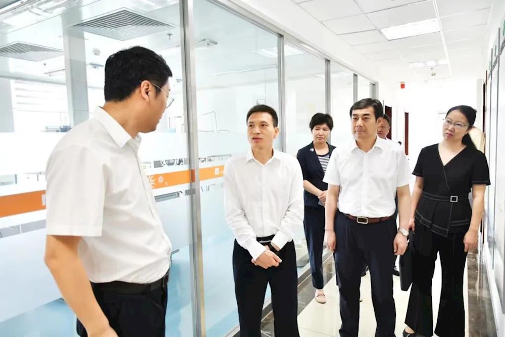 省领导来溪调研指导基层党建和人才等工作