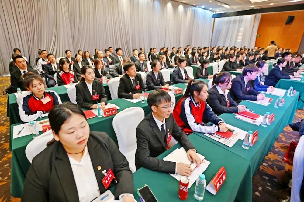 fe985aa5aac74303be5af5296ef3394e.jpg