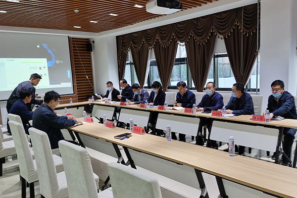 吴世民深入企业现场办公为企业纾困解难