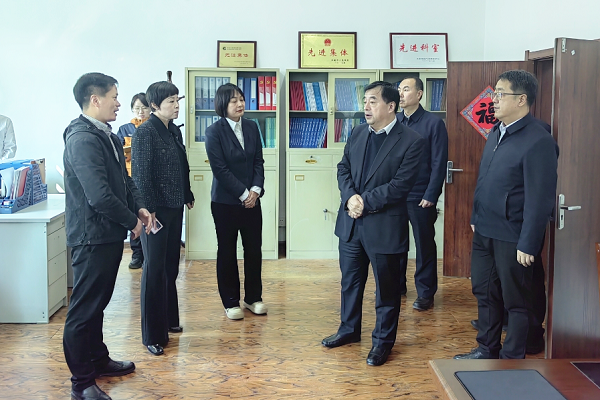 吴世民到市统计局专题调度指导“五经普”工作