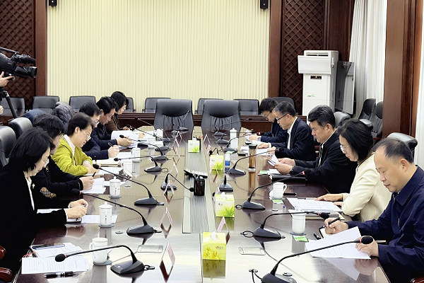市政府与市总工会联席会议召开