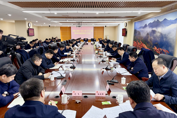 市政府十七届七次全体（扩大）会议暨市政府系统建议提案交办工作会议召开