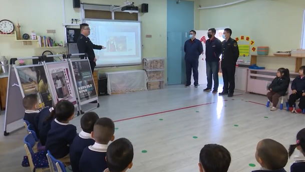 市场监管局：开展幼儿乘电梯安全教育
